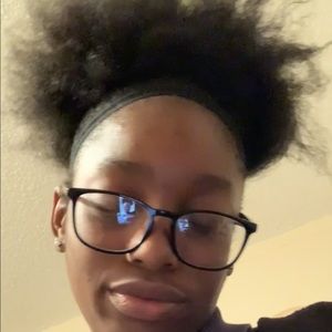 Meet your Posher, Jaila